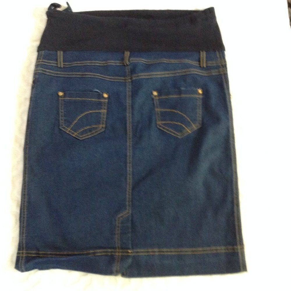 Essentials for Mothers denim skirt size Med - Picture 2 of 3